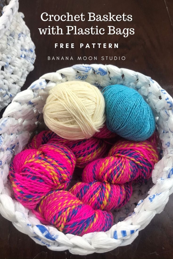 Crochet with plastic bags to make these round baskets. Free pattern from Banana Moon Studio.